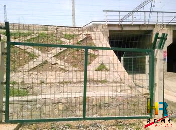 鐵路護欄網(wǎng)17